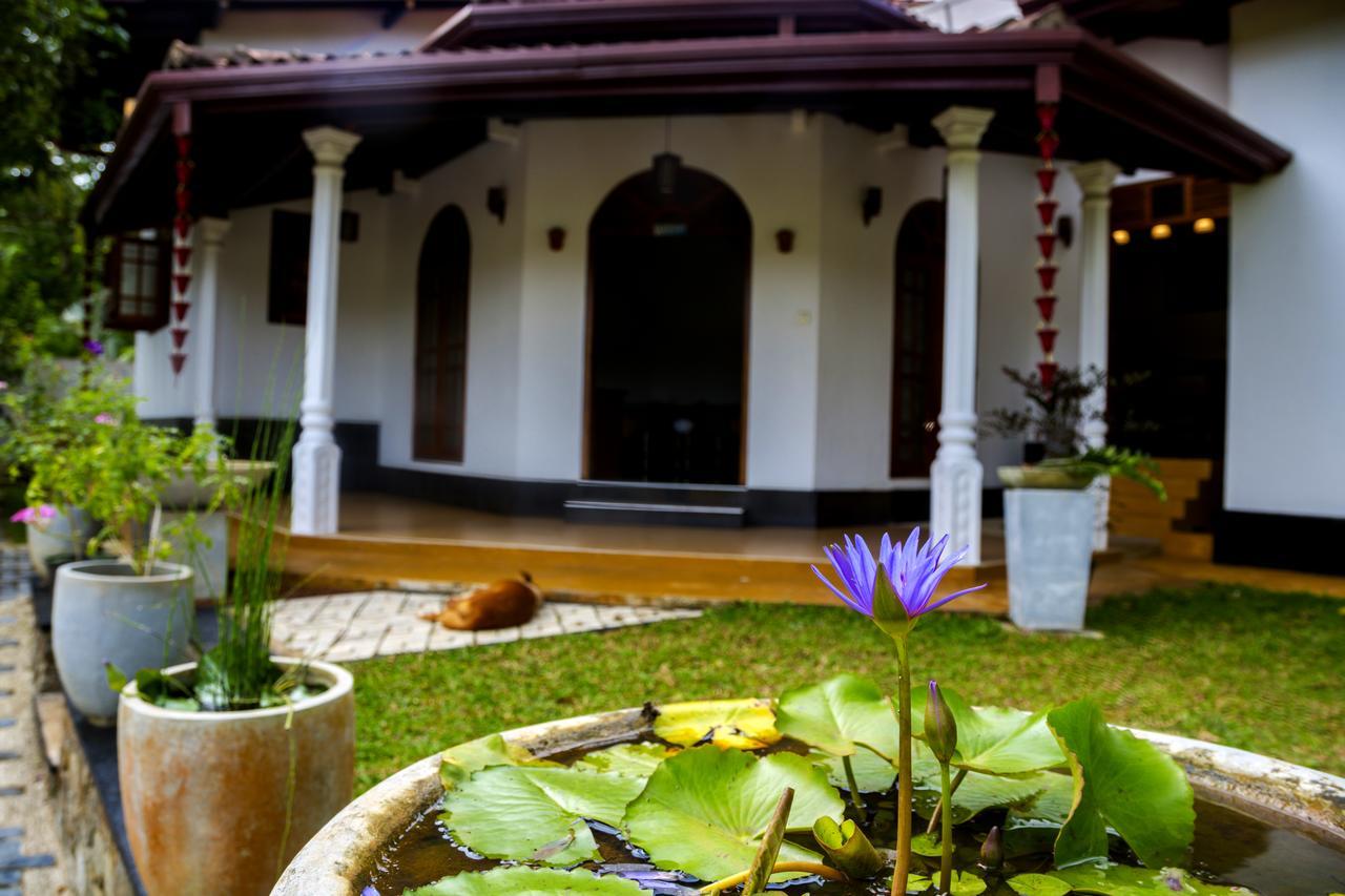 Villa Kumana - Unawatuna Galle Exterior foto